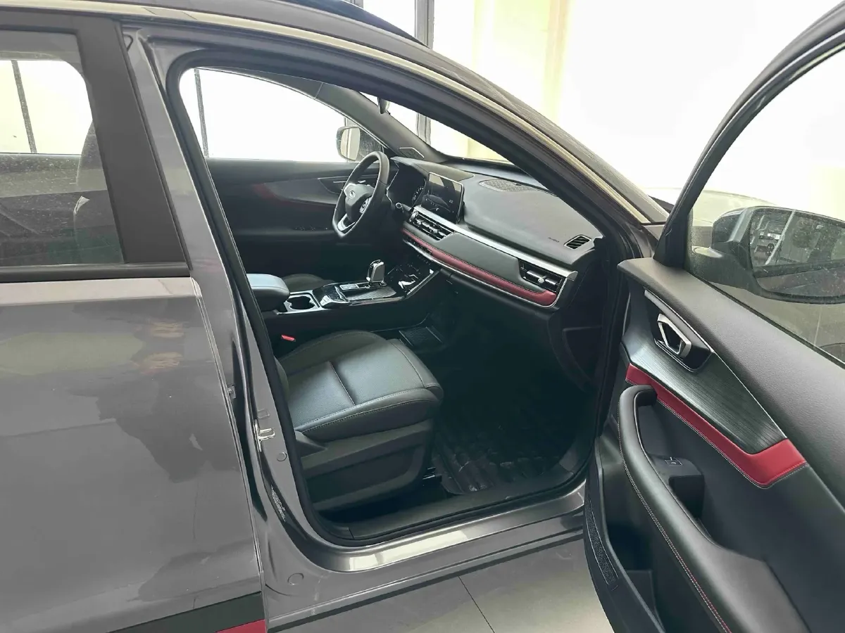 2022 Chery Tiggo 7 1.5T 156HP L4 CVT,autocango,china used car exporter,china ev exporter,chinese used car exporter,chinese used ev exporter