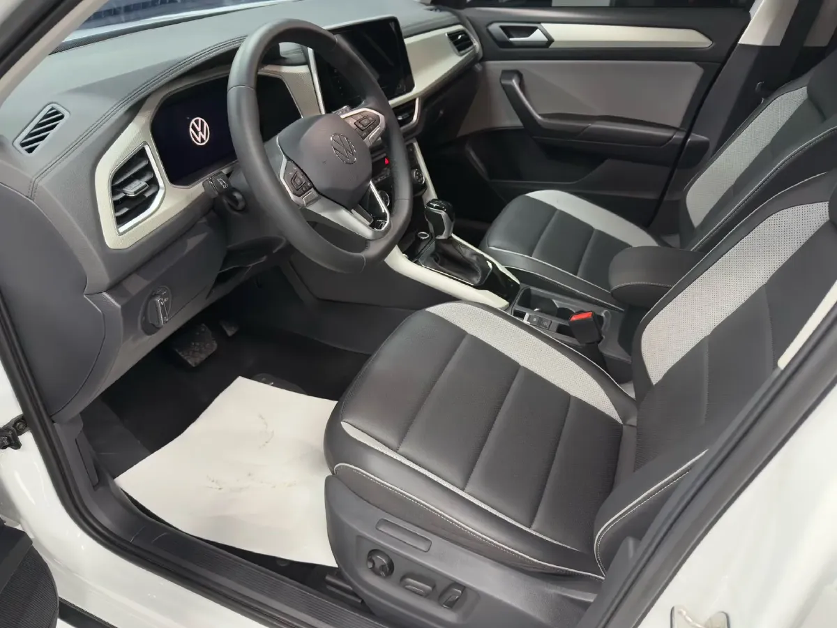 2023 Volkswagen T-Roc 1.4T 150HP L4 7DCT,autocango,china used car exporter,china ev exporter,chinese used car exporter,chinese used ev exporter