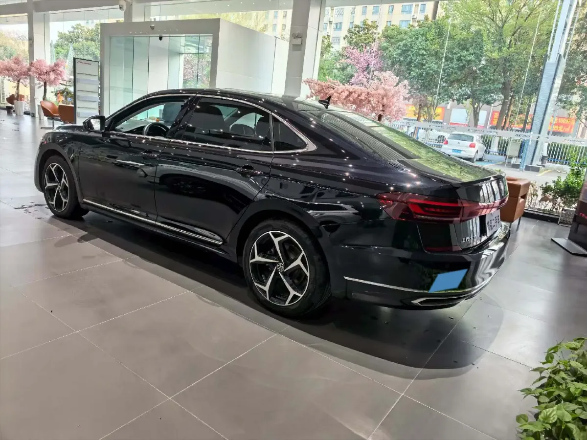 2023 Volkswagen Passat 2.0T 186HP L4 7DCT,autocango,china used car exporter,china ev exporter,chinese used car exporter,chinese used ev exporter