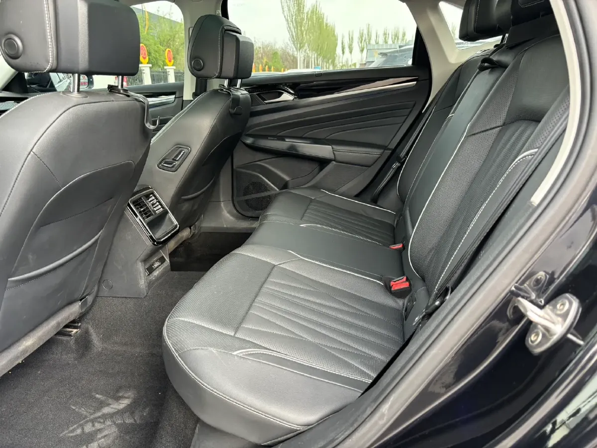 2022 Xpeng P7 BEV 60.2KWH,autocango,china used car exporter,china ev exporter,chinese used car exporter,chinese used ev exporter