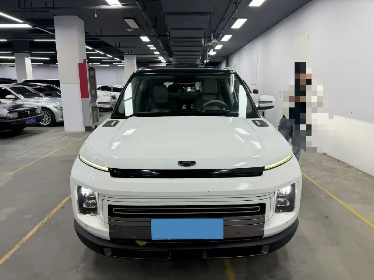 2020 Geely ICON 1.5T 177HP L3 7DCT,autocango,china used car exporter,china ev exporter,chinese used car exporter,chinese used ev exporter