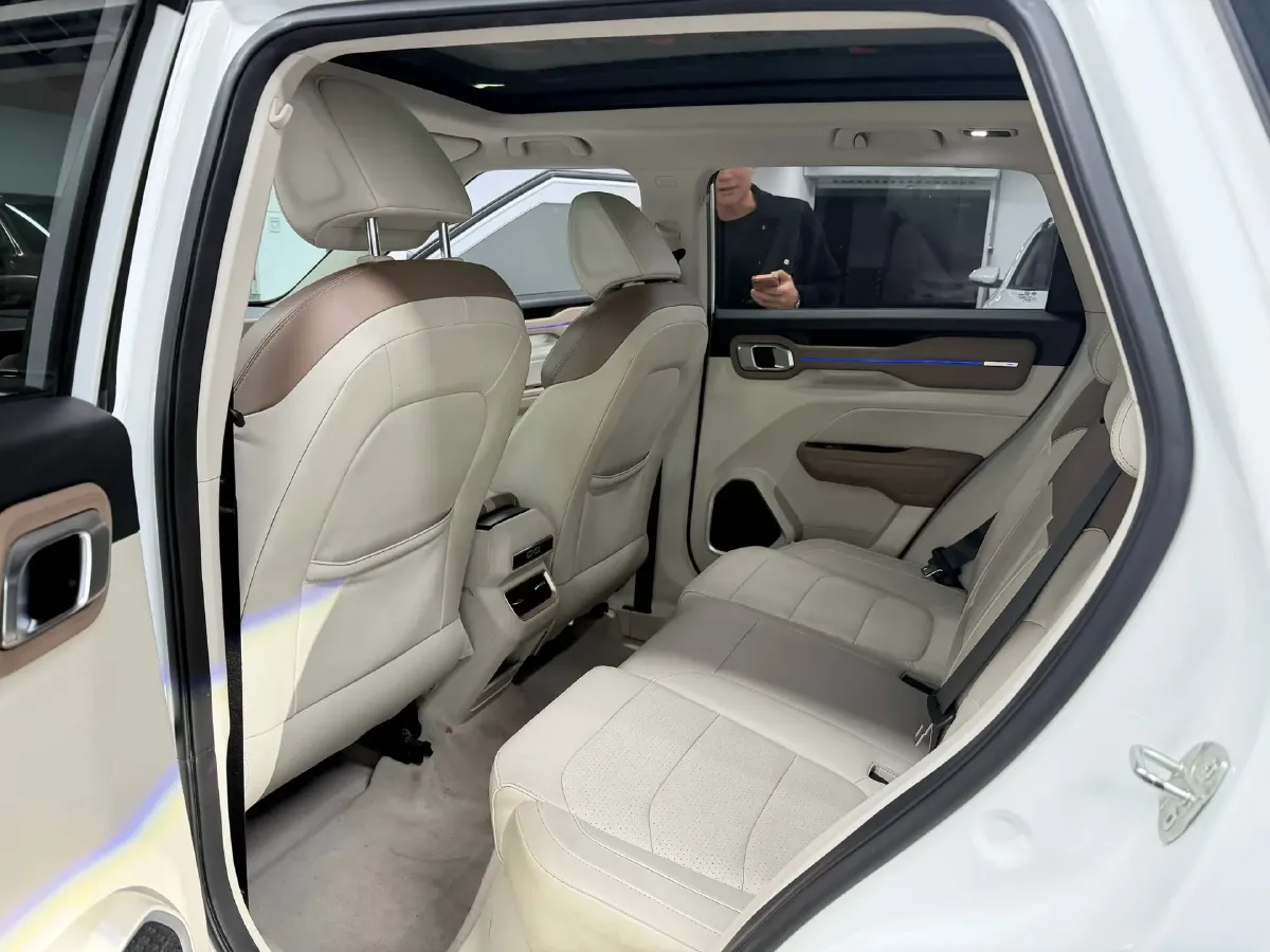 2020 Geely ICON 1.5T 177HP L3 7DCT,autocango,china used car exporter,china ev exporter,chinese used car exporter,chinese used ev exporter