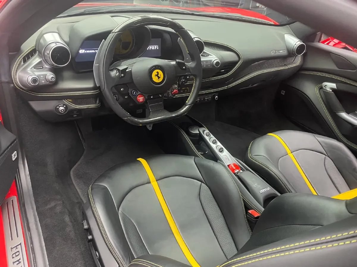 2019 Aston Martin DB11 5.2T 639HP V12 8AT,autocango,china used car exporter,china ev exporter,chinese used car exporter,chinese used ev exporter