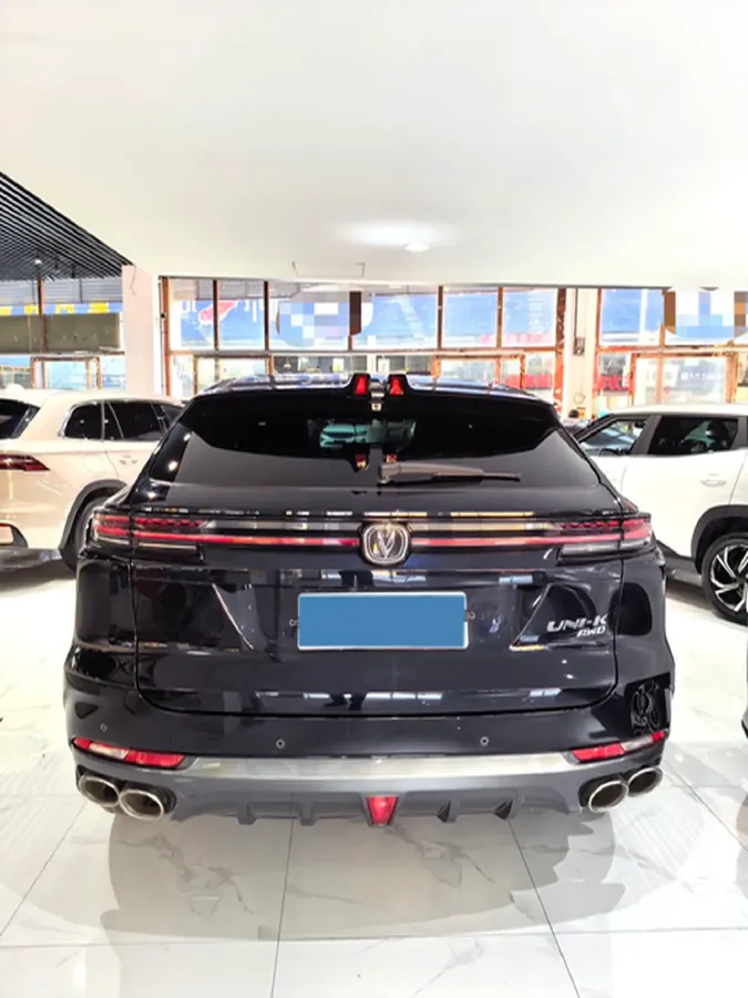 2021 ChangAn UNI-K 2.0T 233HP L4 8AT,autocango,china used car exporter,china ev exporter,chinese used car exporter,chinese used ev exporter