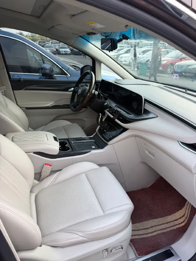 2021 Buick GL8 2.0T 237HP L4 9AT,autocango,china used car exporter,china ev exporter,chinese used car exporter,chinese used ev exporter