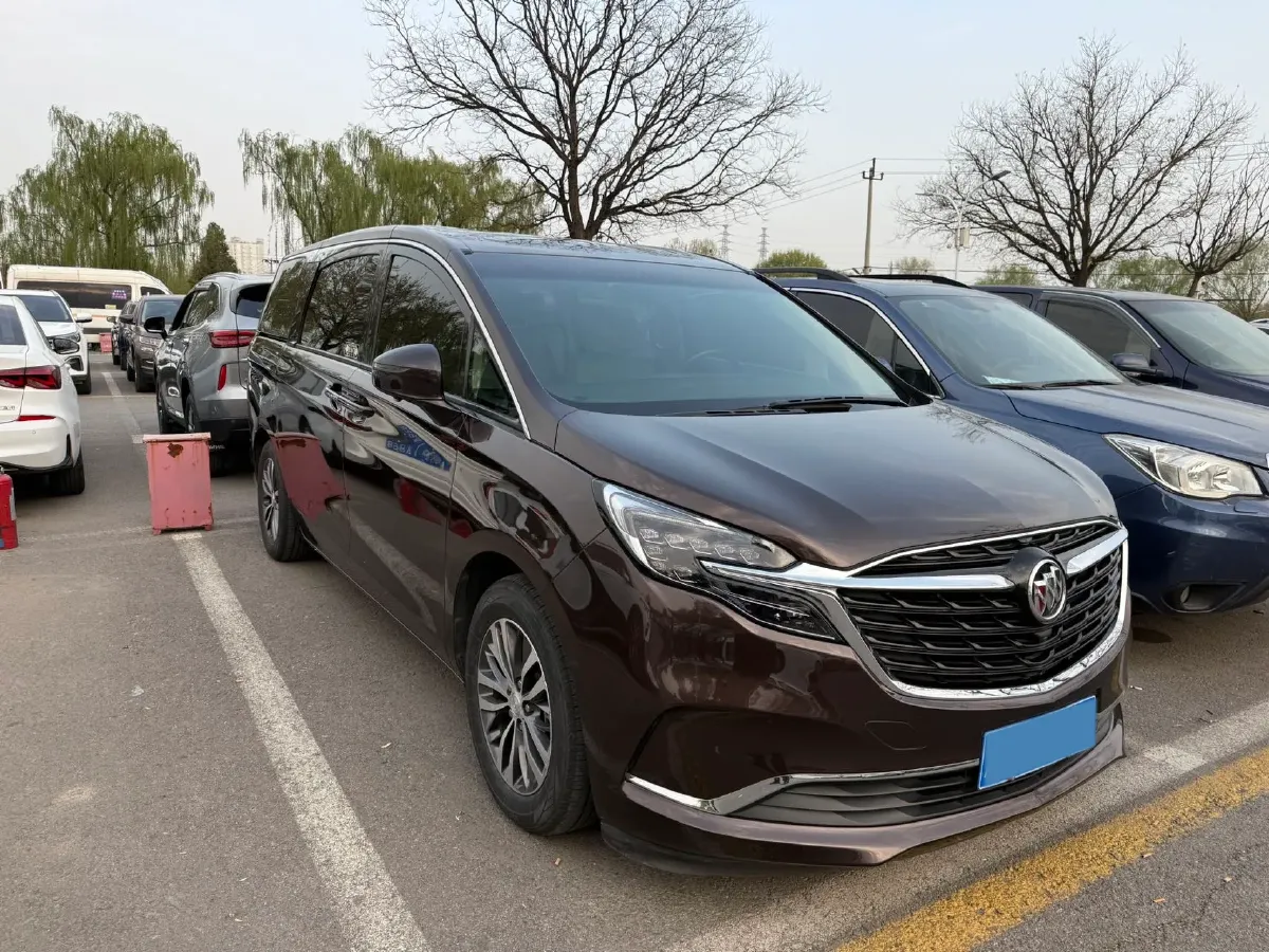 2021 Buick GL8 2.0T 237HP L4 9AT,autocango,china used car exporter,china ev exporter,chinese used car exporter,chinese used ev exporter