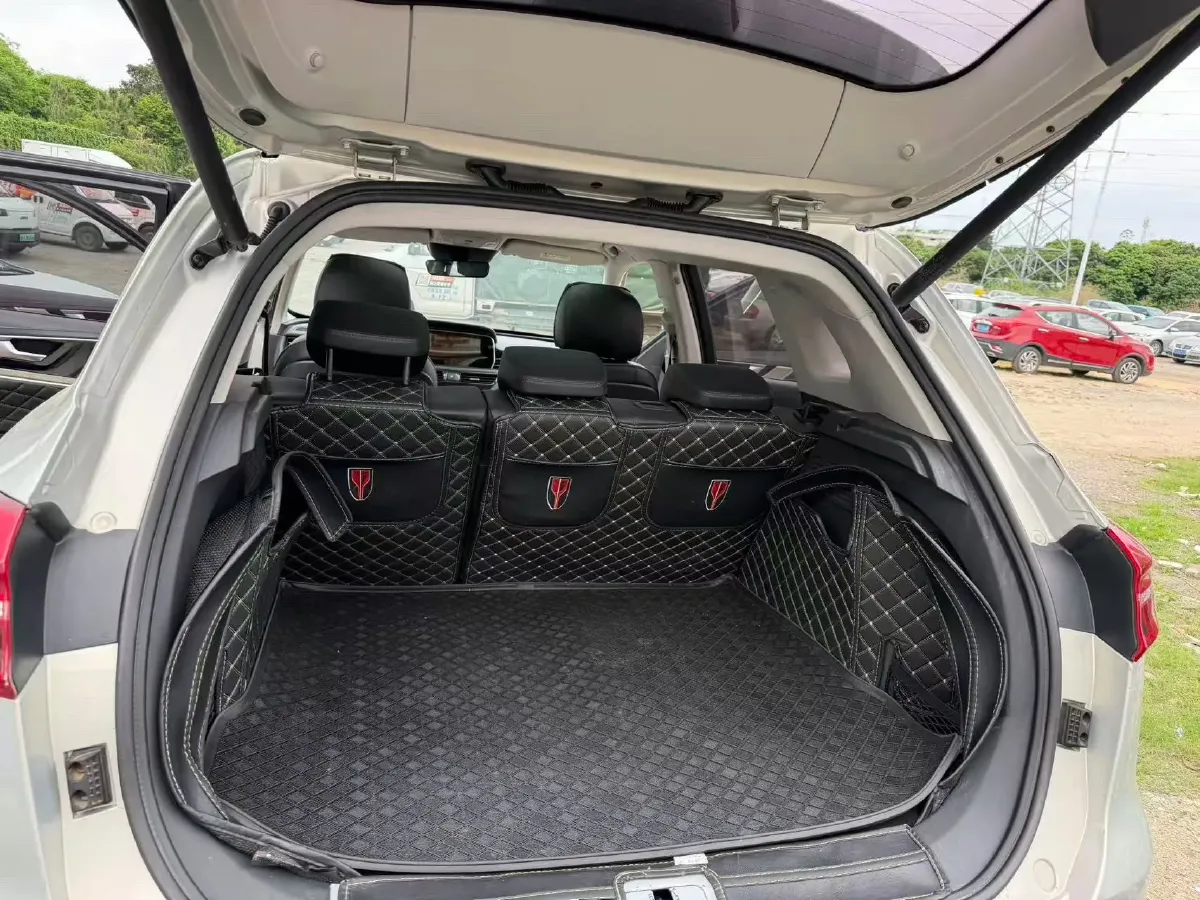 2019 HongQi HS5 2.0T 224HP L4 6AT,autocango,china used car exporter,china ev exporter,chinese used car exporter,chinese used ev exporter