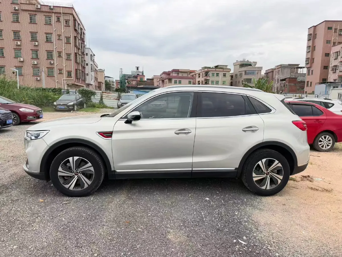 2019 HongQi HS5 2.0T 224HP L4 6AT,autocango,china used car exporter,china ev exporter,chinese used car exporter,chinese used ev exporter