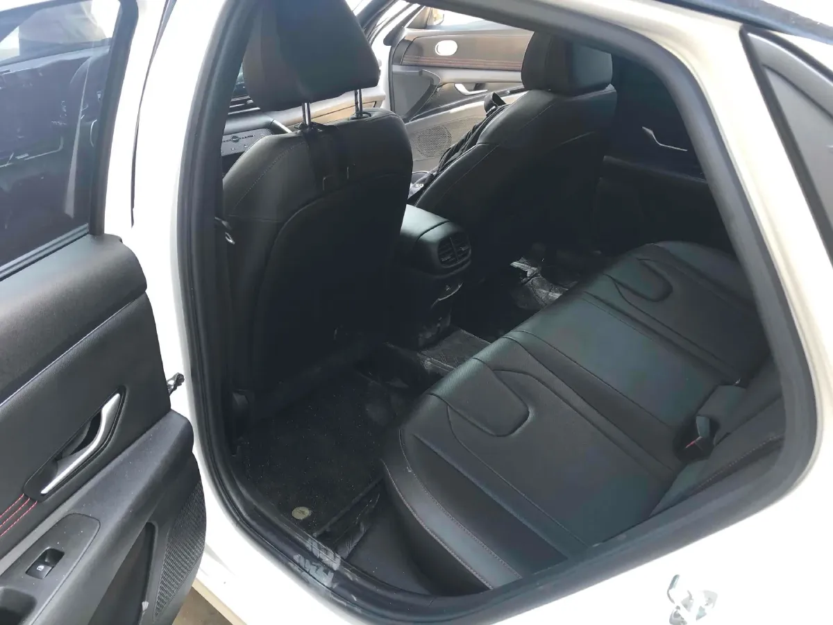 2022 Hyundai Elantra 1.5L 115HP L4 CVT,autocango,china used car exporter,china ev exporter,chinese used car exporter,chinese used ev exporter