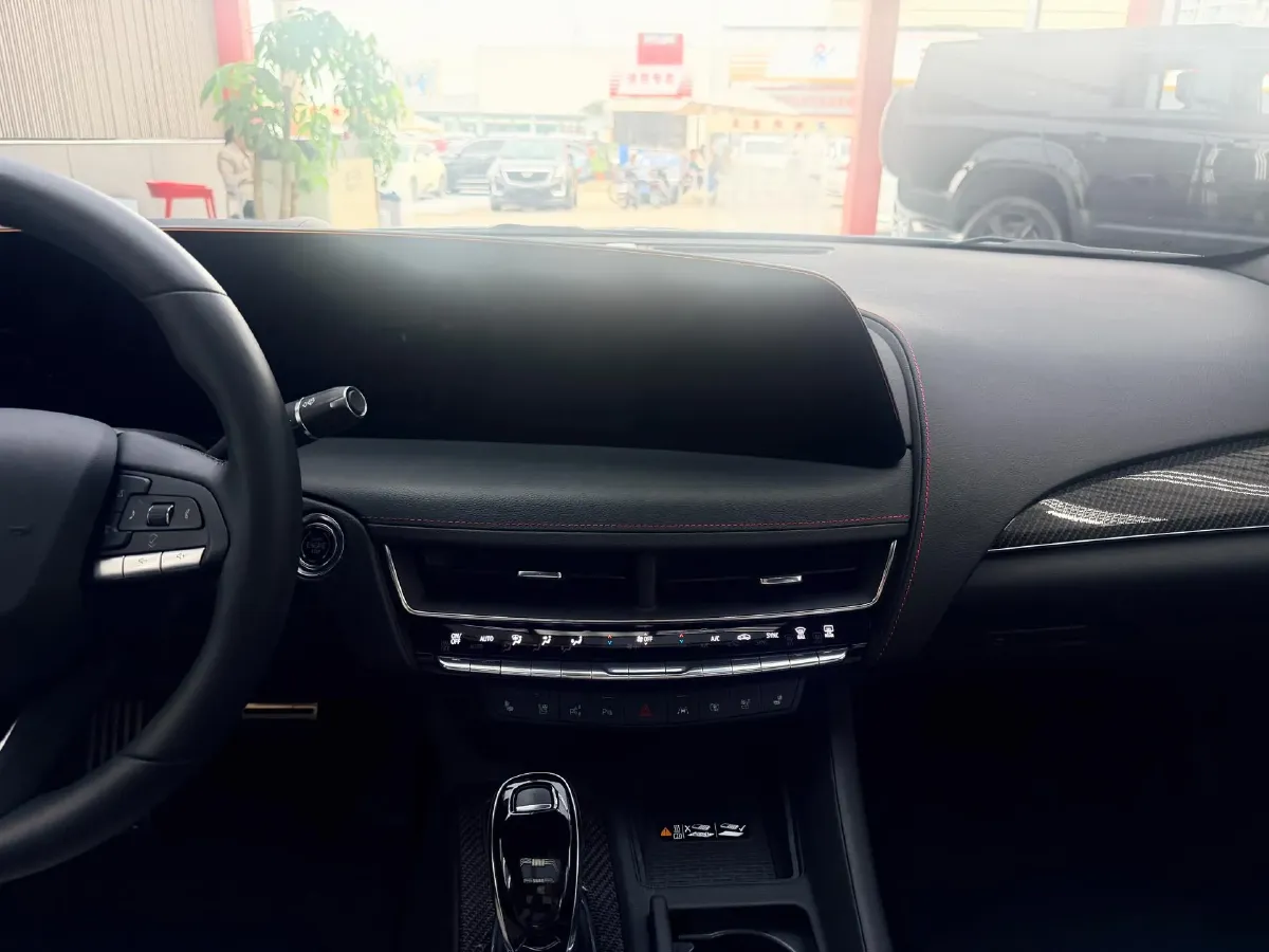 2025 Cadillac CT5 2.0T 237HP L4 10AT,autocango,china used car exporter,china ev exporter,chinese used car exporter,chinese used ev exporter