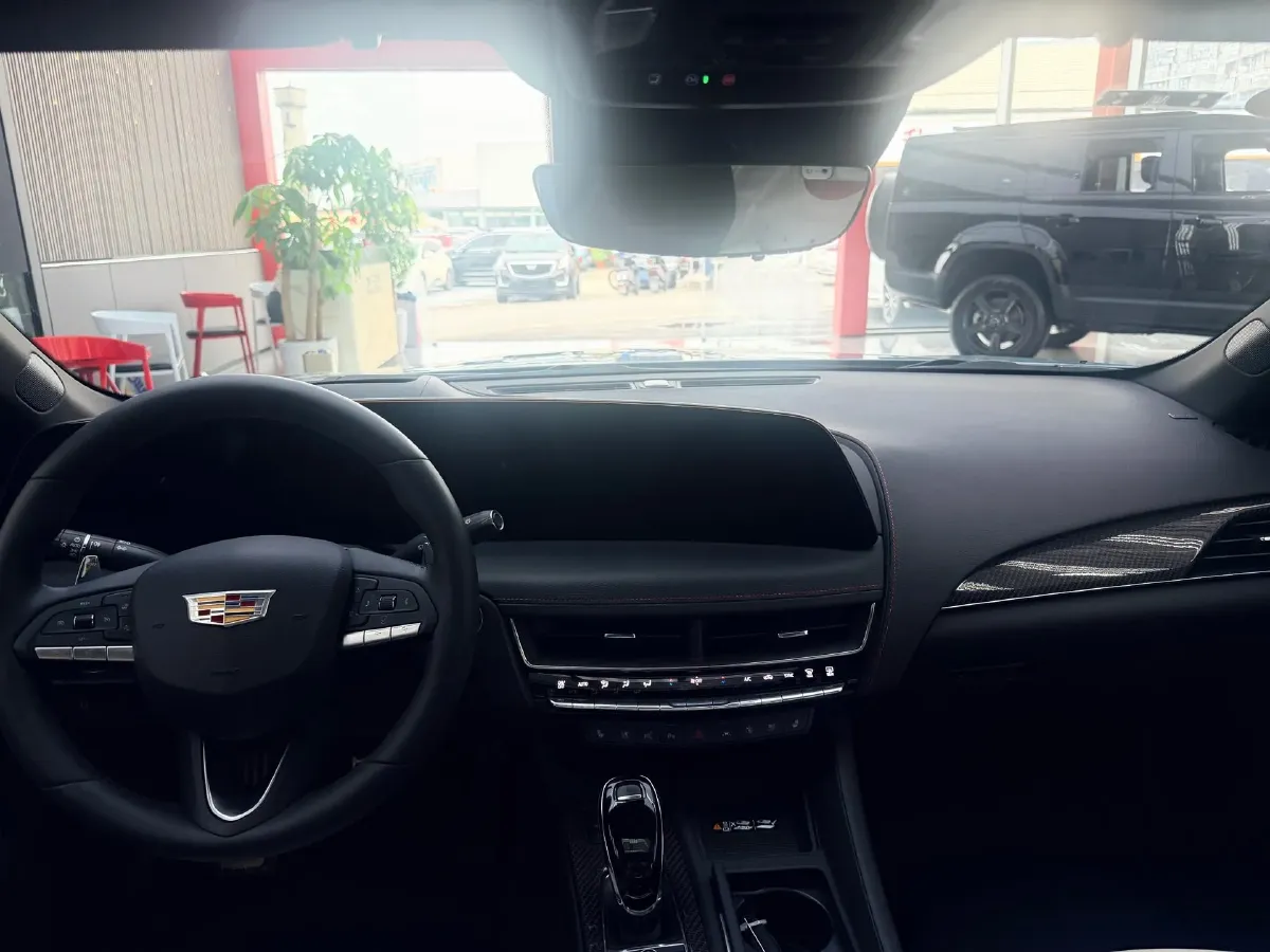 2025 Cadillac CT5 2.0T 237HP L4 10AT,autocango,china used car exporter,china ev exporter,chinese used car exporter,chinese used ev exporter