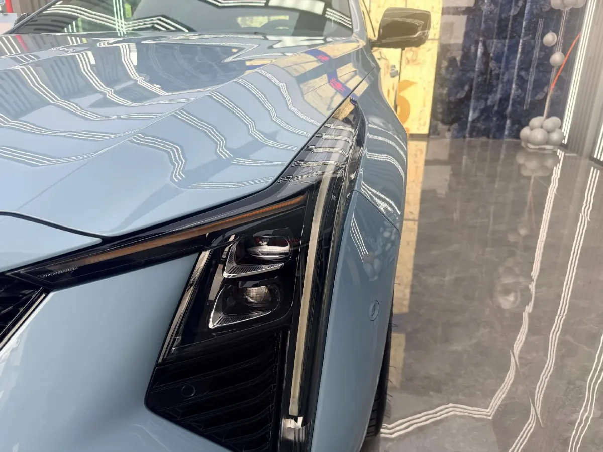 2025 Cadillac CT5 2.0T 237HP L4 10AT,autocango,china used car exporter,china ev exporter,chinese used car exporter,chinese used ev exporter