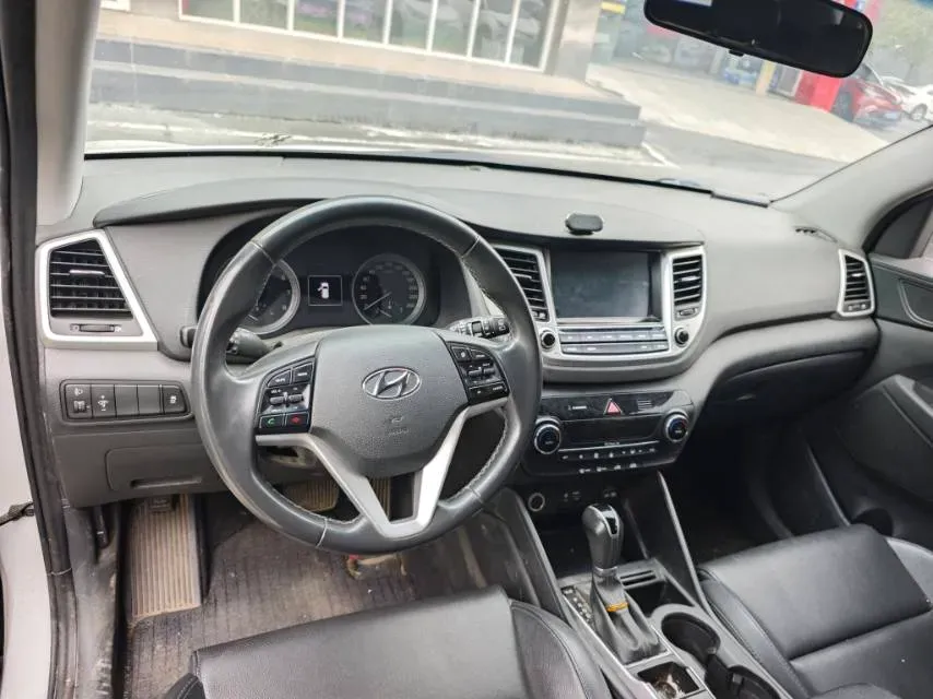2015 Hyundai Tucson 1.6T 177HP L4 7DCT,autocango,china used car exporter,china ev exporter,chinese used car exporter,chinese used ev exporter