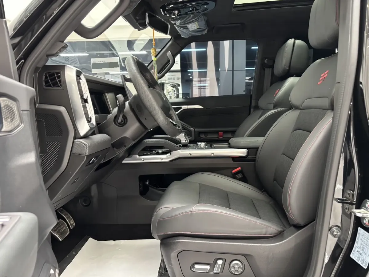 2024 Jetour ShanHai TravellerC-DM 1.5T 156HP L4 3DHT PHEV 43.24KWH,autocango,china used car exporter,china ev exporter,chinese used car exporter,chinese used ev exporter