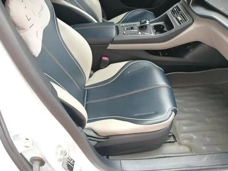 2021 Haval F7 1.5T 169HP L4 7DCT,autocango,china used car exporter,china ev exporter,chinese used car exporter,chinese used ev exporter