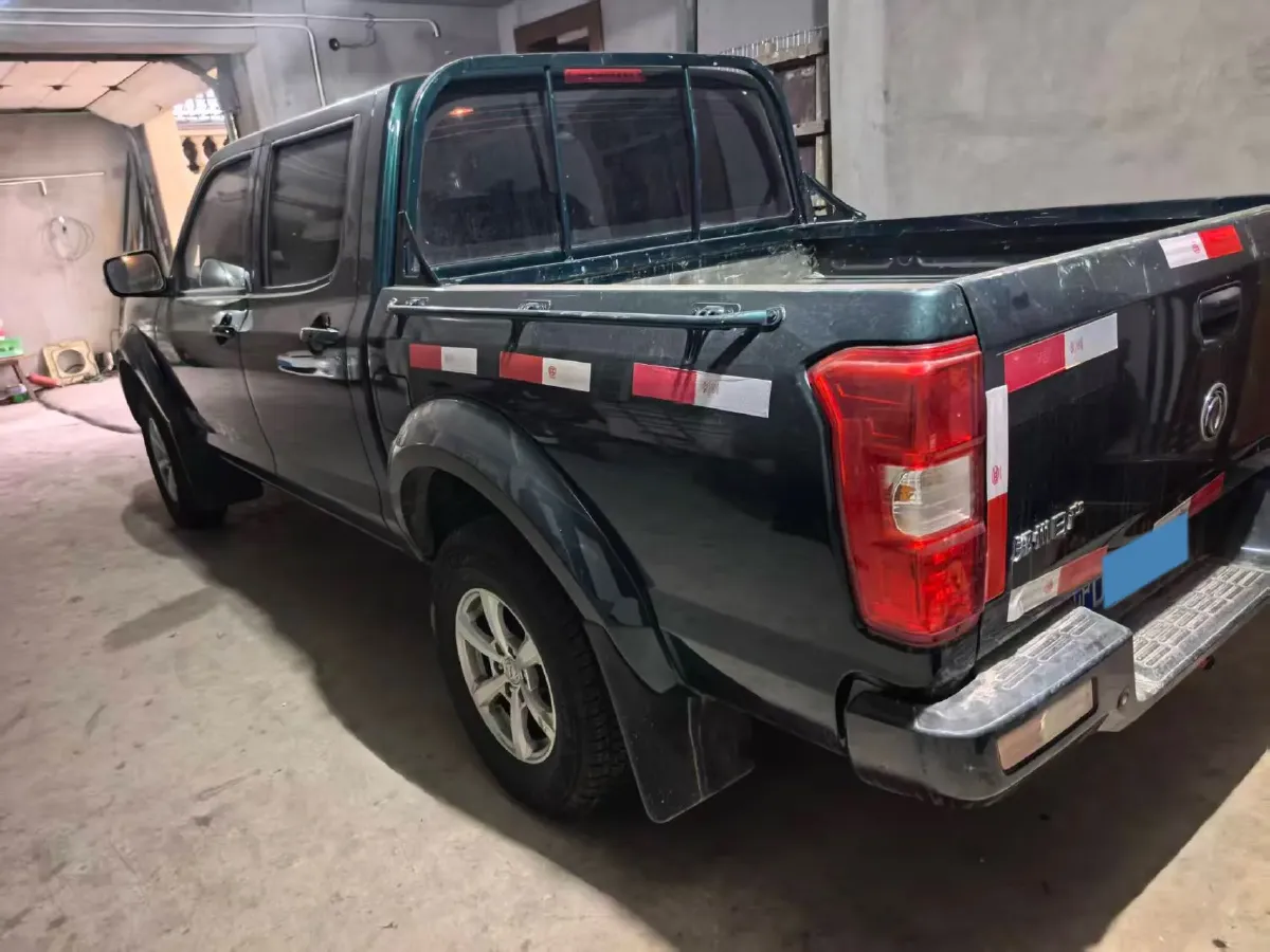 2023 Dongfeng RuiQi 6 2.3T 163HP L4 8AT,autocango,china used car exporter,china ev exporter,chinese used car exporter,chinese used ev exporter