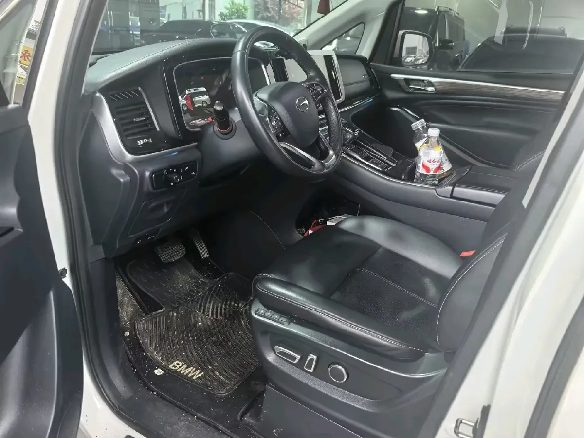 2021 GAC Trumpchi M8 2.0T 252HP L4 8AT,autocango,china used car exporter,china ev exporter,chinese used car exporter,chinese used ev exporter