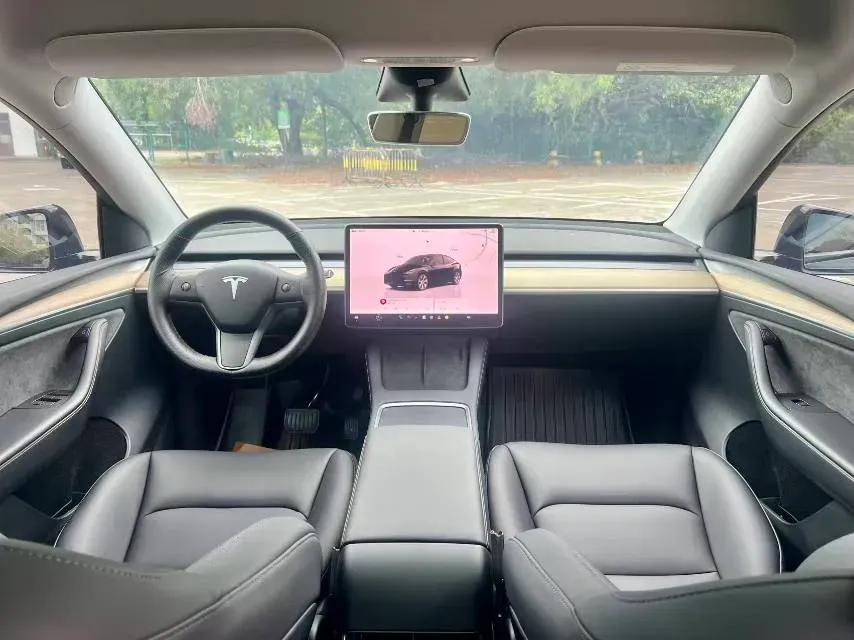 2022 Tesla Model Y BEV 60KWH,autocango,china used car exporter,china ev exporter,chinese used car exporter,chinese used ev exporter
