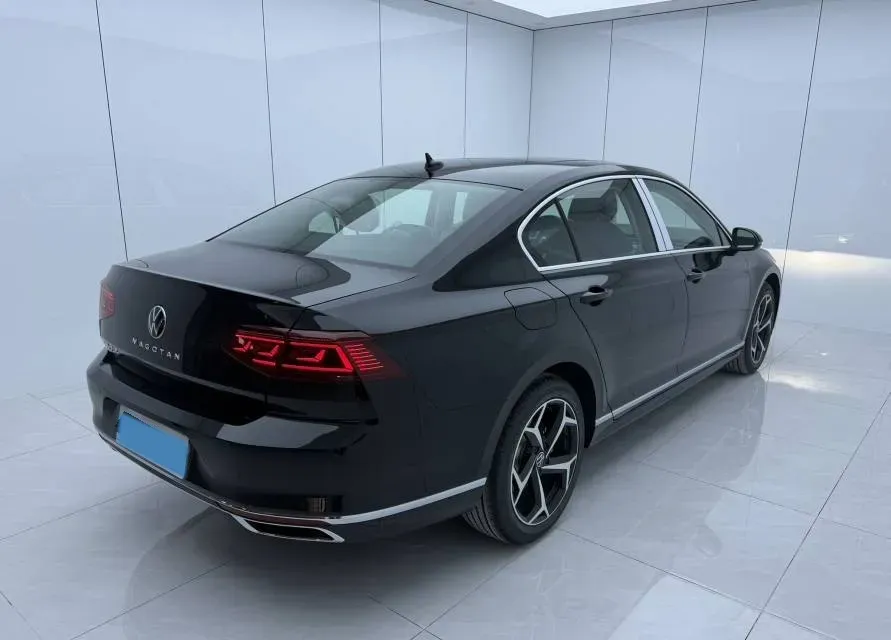 2025 Volkswagen Magotan 1.4T 150HP L4 7DCT,autocango,china used car exporter,china ev exporter,chinese used car exporter,chinese used ev exporter