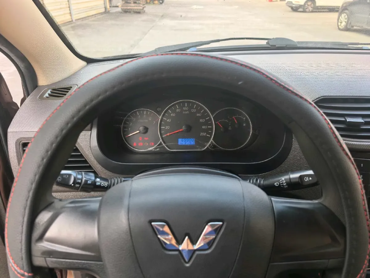 2018 WuLing HongGuang 1.5L 105HP L4 5MT,autocango,china used car exporter,china ev exporter,chinese used car exporter,chinese used ev exporter
