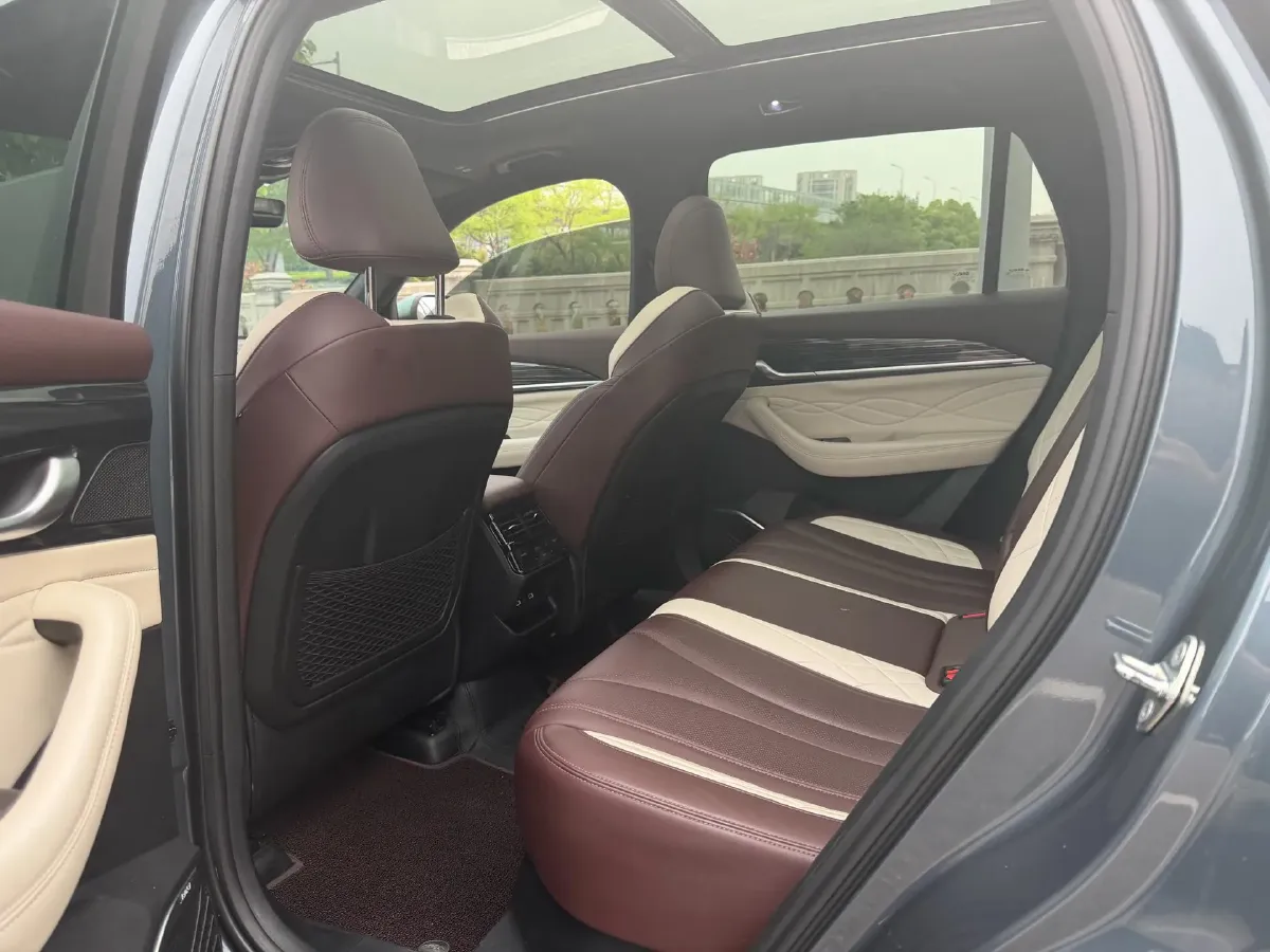 2021 Geely Monjaro 2.0T 218HP L4 7DCT,autocango,china used car exporter,china ev exporter,chinese used car exporter,chinese used ev exporter