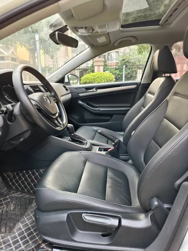 2017 Volkswagen Sagitar 1.6L 110HP L4 6AT,autocango,china used car exporter,china ev exporter,chinese used car exporter,chinese used ev exporter