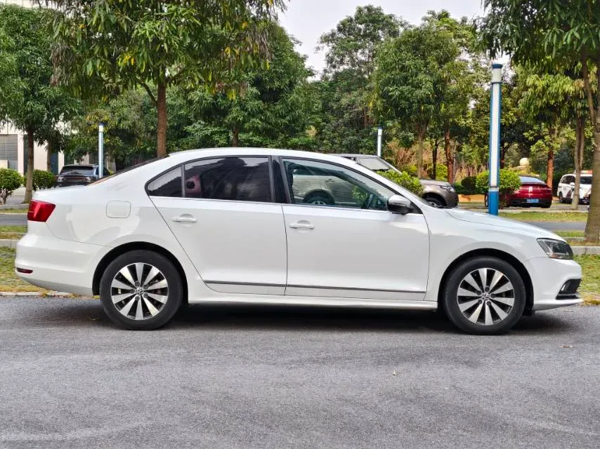 2017 Volkswagen Sagitar 1.6L 110HP L4 6AT,autocango,china used car exporter,china ev exporter,chinese used car exporter,chinese used ev exporter