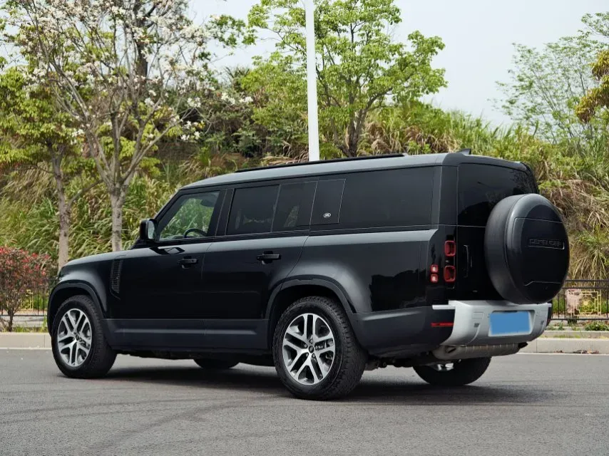 2023 Land Rover Defender 3.0T 400HP L6 8AT,autocango,china used car exporter,china ev exporter,chinese used car exporter,chinese used ev exporter