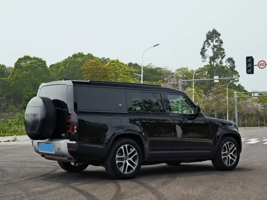 2023 Land Rover Defender 3.0T 400HP L6 8AT,autocango,china used car exporter,china ev exporter,chinese used car exporter,chinese used ev exporter