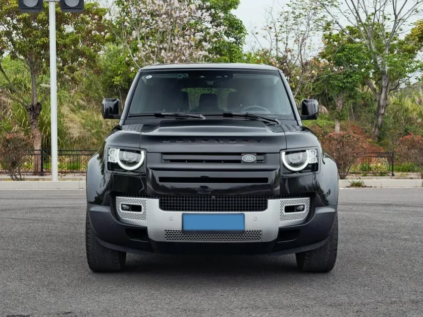 2023 Land Rover Defender 3.0T 400HP L6 8AT,autocango,china used car exporter,china ev exporter,chinese used car exporter,chinese used ev exporter