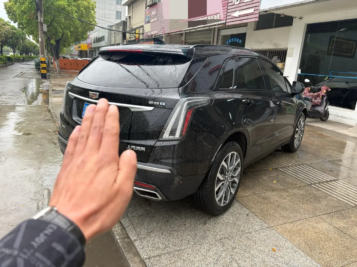 2022 Cadillac XT5 2.0T 237HP L4 9AT,autocango,china used car exporter,china ev exporter,chinese used car exporter,chinese used ev exporter