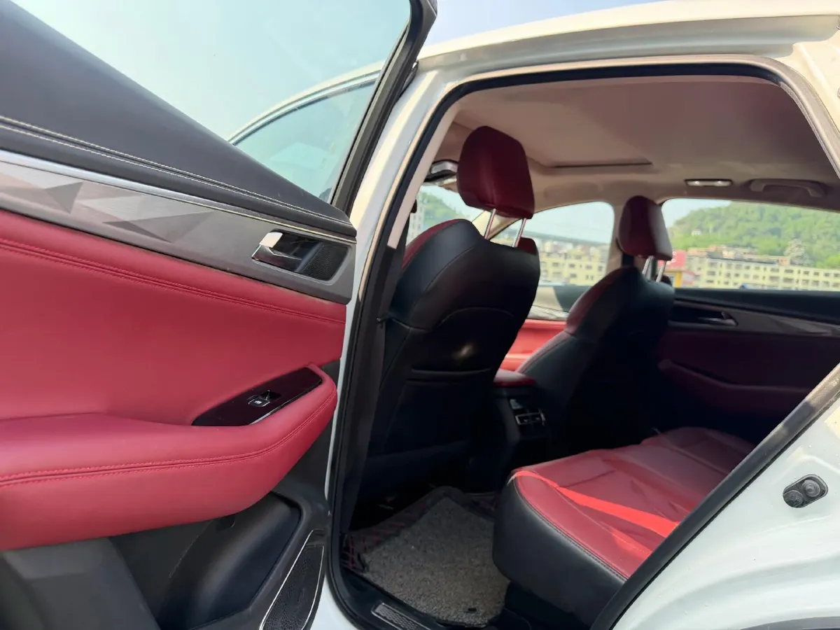 2021 ChangAn CS85 Coupe 1.5T 178HP L4 7DCT,autocango,china used car exporter,china ev exporter,chinese used car exporter,chinese used ev exporter