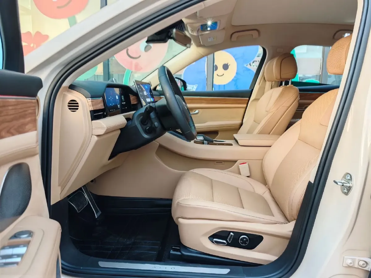 2022 Lincoln Corsair 2.0T 245HP L4 8AT,autocango,china used car exporter,china ev exporter,chinese used car exporter,chinese used ev exporter