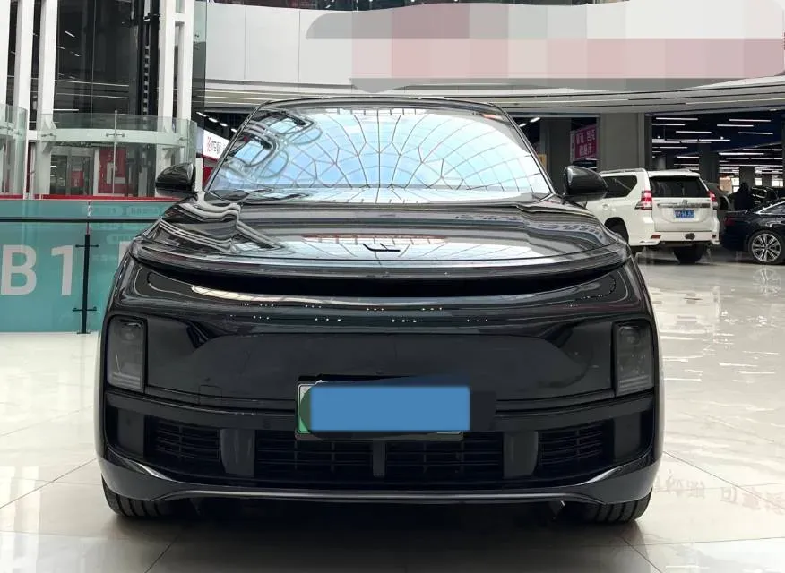 2023 Li L8 Range Extended 154HP REEV 40.9KWH,autocango,china used car exporter,china ev exporter,chinese used car exporter,chinese used ev exporter