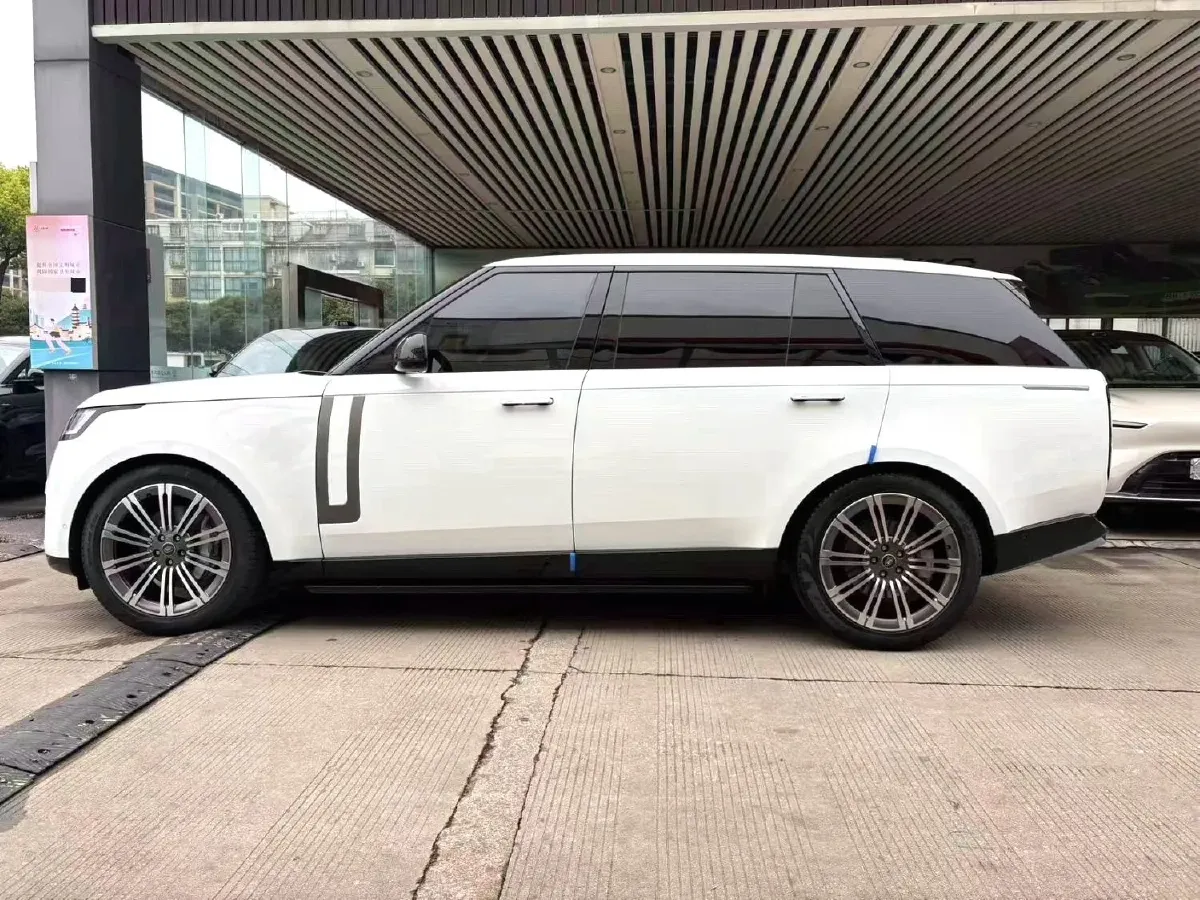 2025 Land Rover Range Rover 3.0T 400HP L6 8AT,autocango,china used car exporter,china ev exporter,chinese used car exporter,chinese used ev exporter