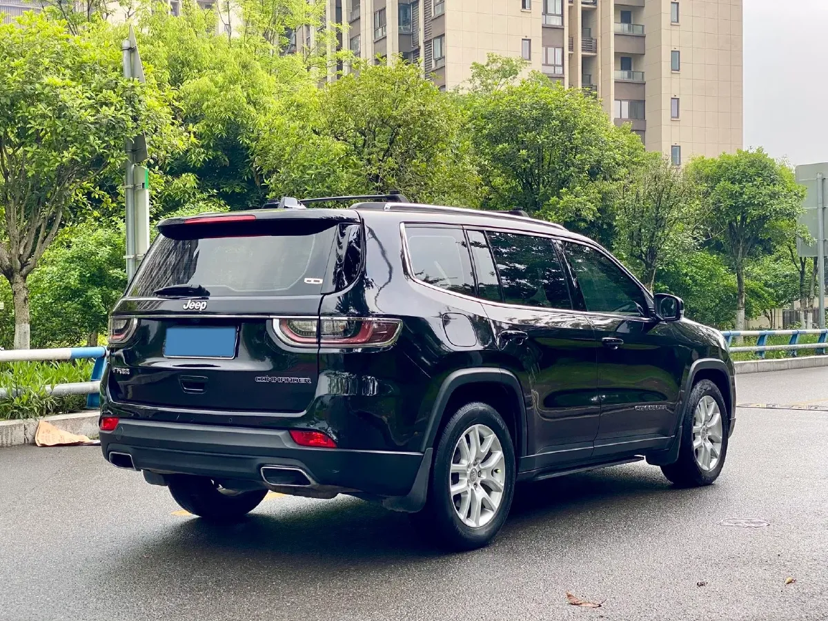 2018 Jeep Commander 2.0T 234HP L4 9AT,autocango,china used car exporter,china ev exporter,chinese used car exporter,chinese used ev exporter