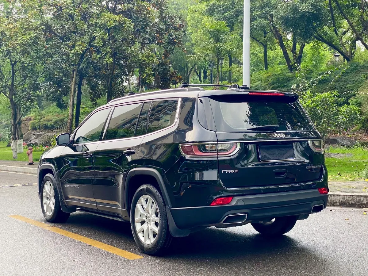 2018 Jeep Commander 2.0T 234HP L4 9AT,autocango,china used car exporter,china ev exporter,chinese used car exporter,chinese used ev exporter