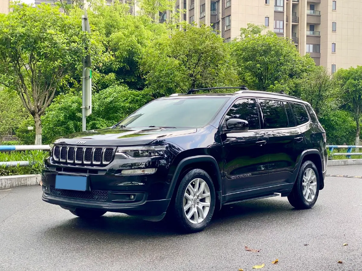 2018 Jeep Commander 2.0T 234HP L4 9AT,autocango,china used car exporter,china ev exporter,chinese used car exporter,chinese used ev exporter