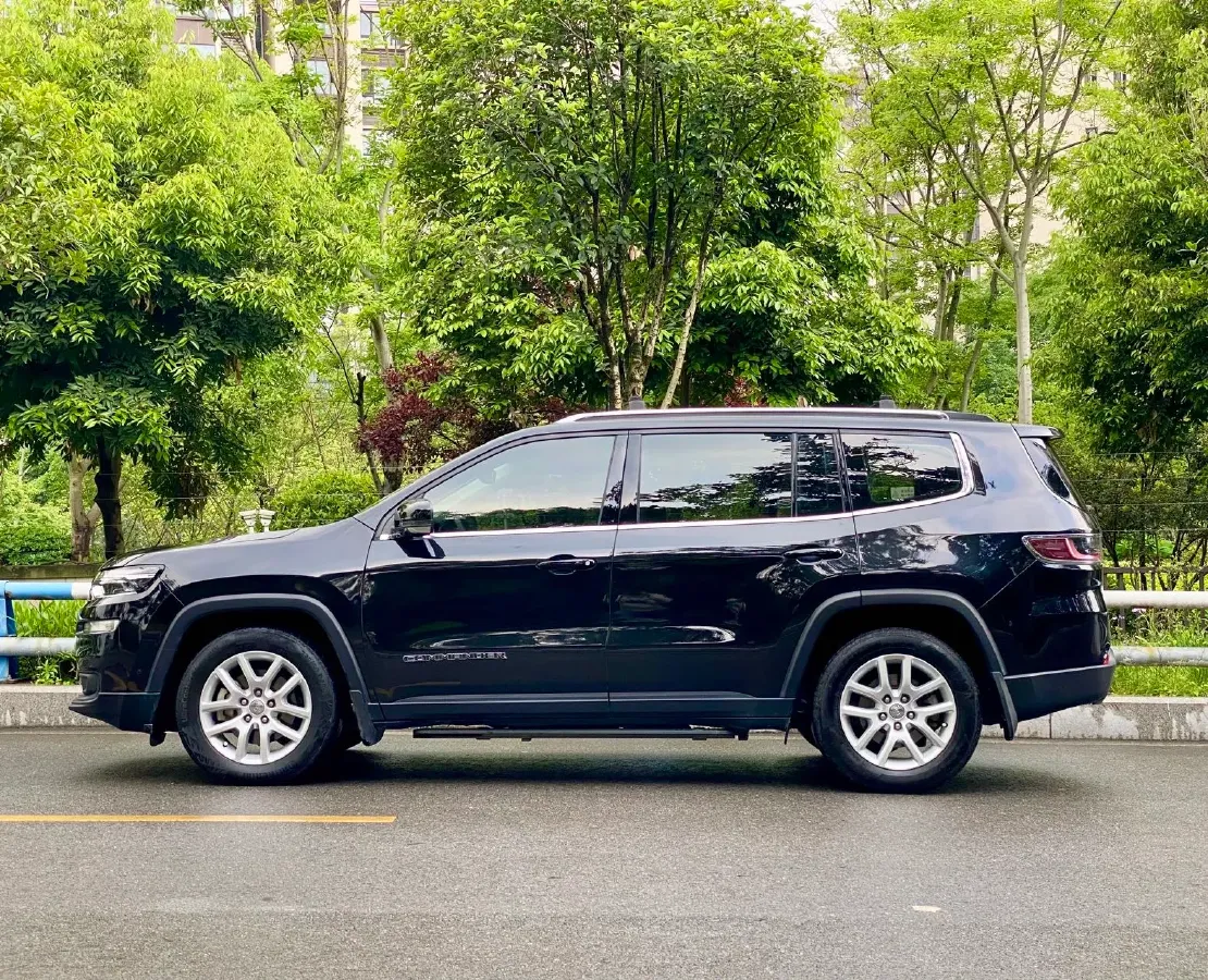 2018 Jeep Commander 2.0T 234HP L4 9AT,autocango,china used car exporter,china ev exporter,chinese used car exporter,chinese used ev exporter