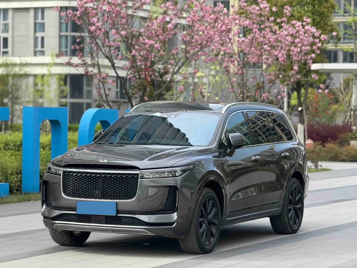 2021 Li ONE Range Extended 131HP REEV 40.5KWH,autocango,china used car exporter,china ev exporter,chinese used car exporter,chinese used ev exporter