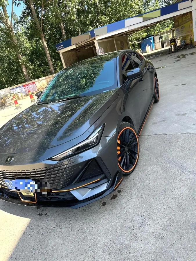 2022 ChangAn UNI-V 1.5T 188HP L4 7DCT,autocango,china used car exporter,china ev exporter,chinese used car exporter,chinese used ev exporter