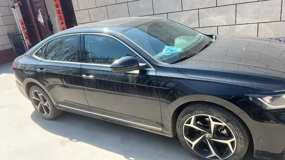 2024 Volkswagen Passat 2.0T 220HP L4 7DCT,autocango,china used car exporter,china ev exporter,chinese used car exporter,chinese used ev exporter