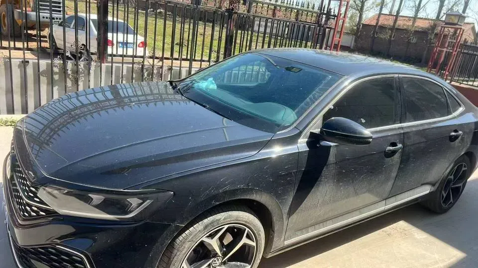 2024 Volkswagen Passat 2.0T 220HP L4 7DCT,autocango,china used car exporter,china ev exporter,chinese used car exporter,chinese used ev exporter