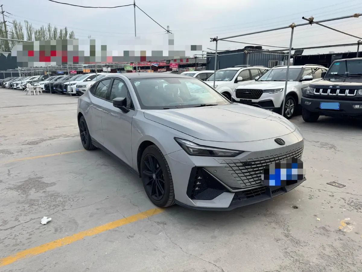 2022 ChangAn UNI-V 1.5T 188HP L4 7DCT,autocango,china used car exporter,china ev exporter,chinese used car exporter,chinese used ev exporter