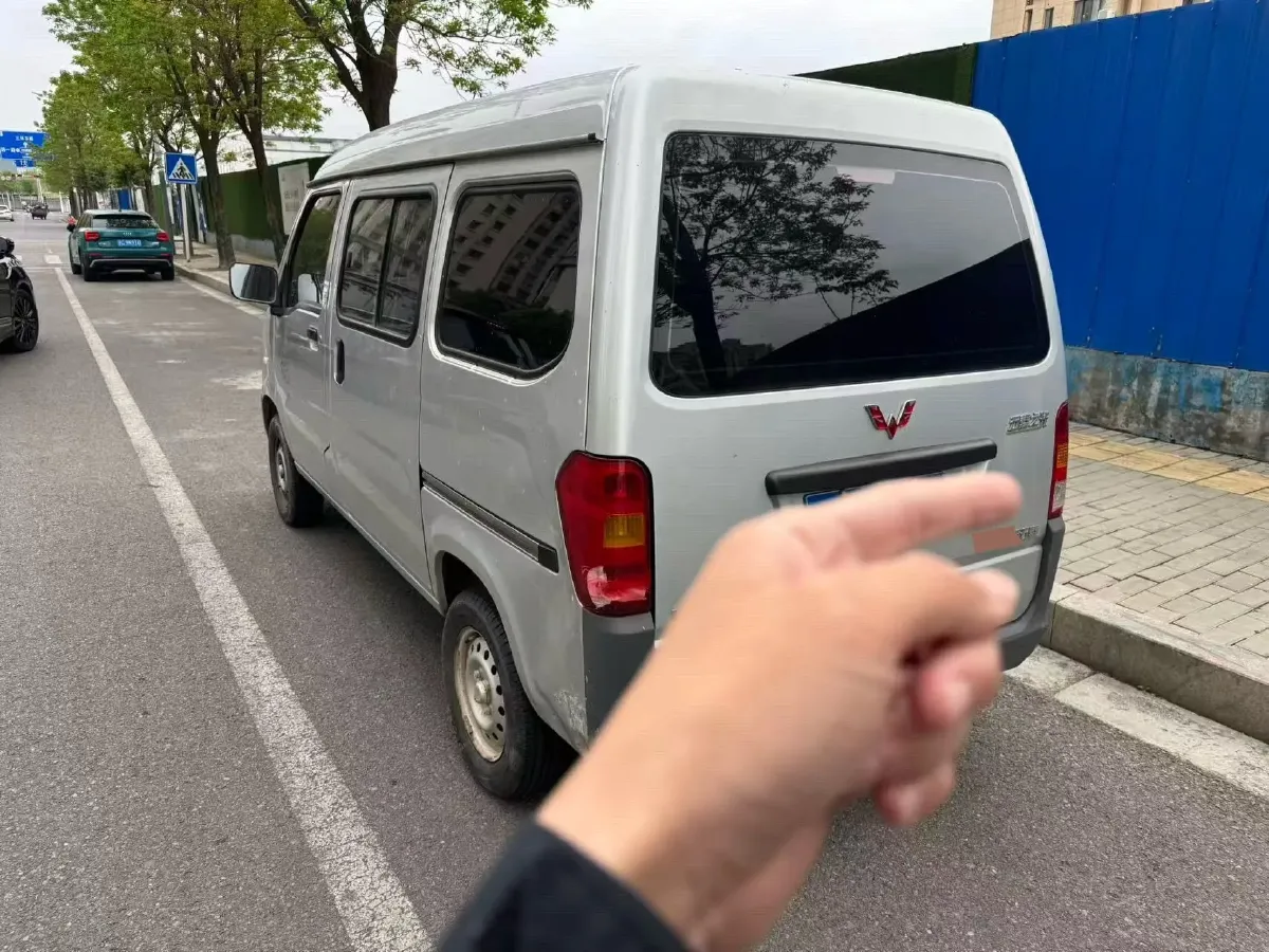 2019 WuLing ZhiGuang 1.2L 82HP L4 5MT,autocango,china used car exporter,china ev exporter,chinese used car exporter,chinese used ev exporter