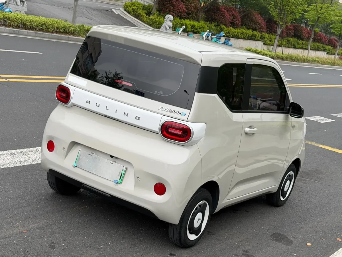 2024 WuLing HongGuang MINI EV BEV 17.3KWH,autocango,china used car exporter,china ev exporter,chinese used car exporter,chinese used ev exporter