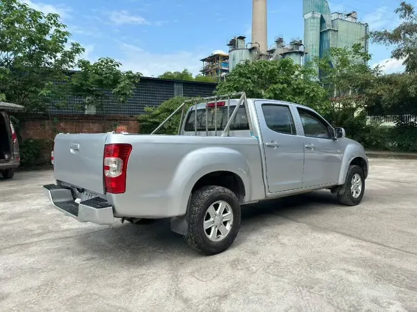 2020 JMC BaoDian 2.5T 140HP L4 5MT,autocango,china used car exporter,china ev exporter,chinese used car exporter,chinese used ev exporter