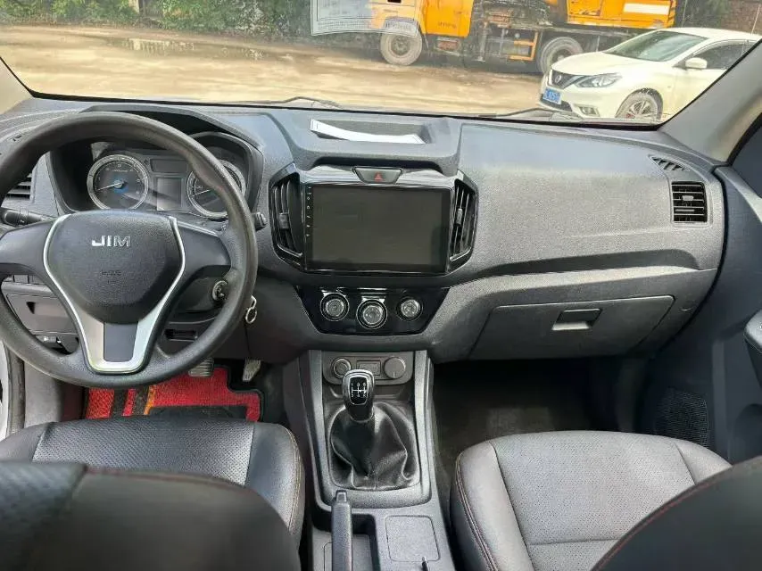 2020 JMC BaoDian 2.5T 140HP L4 5MT,autocango,china used car exporter,china ev exporter,chinese used car exporter,chinese used ev exporter