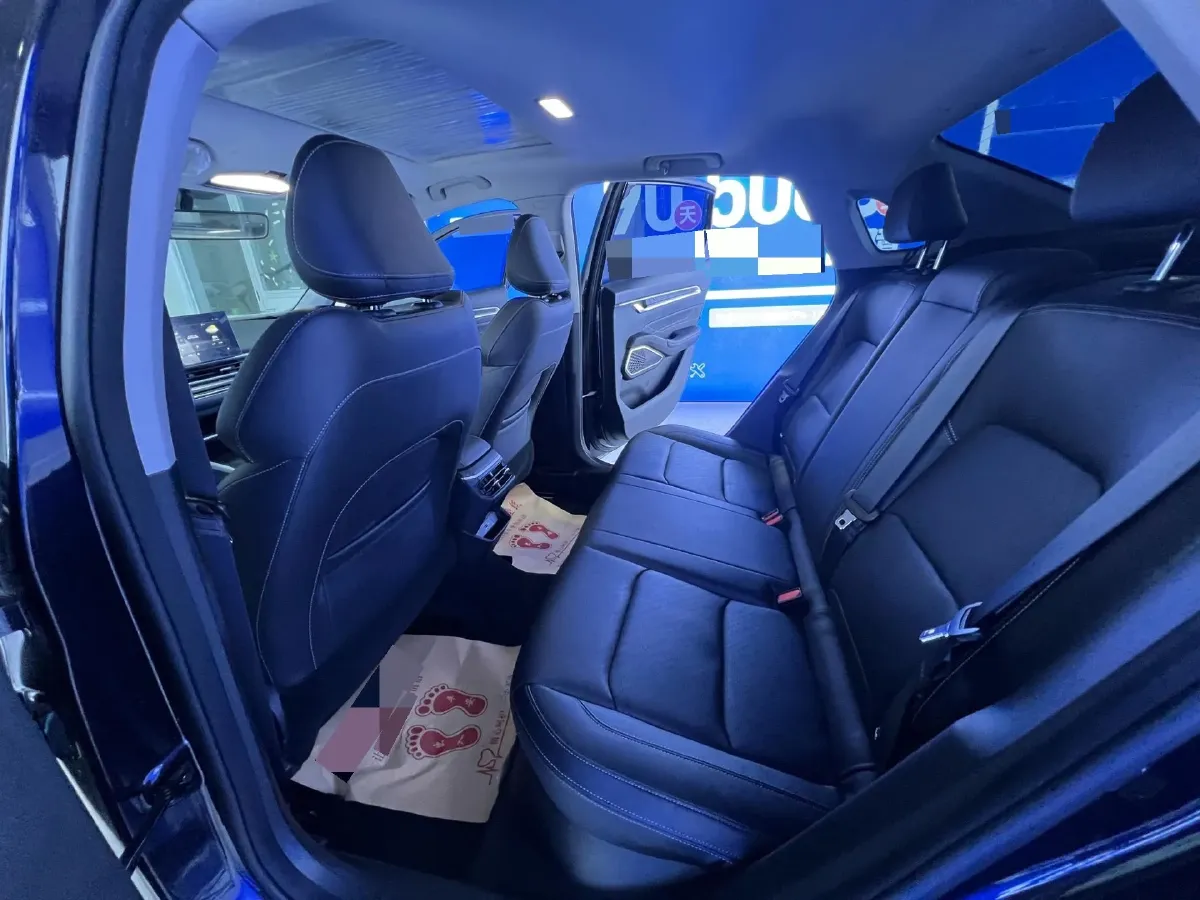 2022 Geely Emgrand 1.5L 114HP L4 CVT,autocango,china used car exporter,china ev exporter,chinese used car exporter,chinese used ev exporter