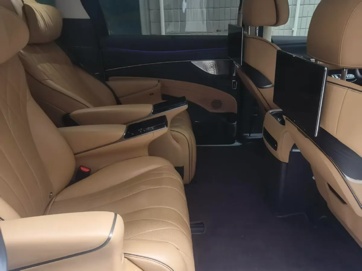 2024 Denza D9 1.5T 139HP L4 E-CVT PHEV 40KWH,autocango,china used car exporter,china ev exporter,chinese used car exporter,chinese used ev exporter